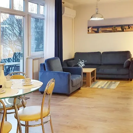 Promenada Apartment